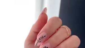 سالن زیبایی ماه صنم