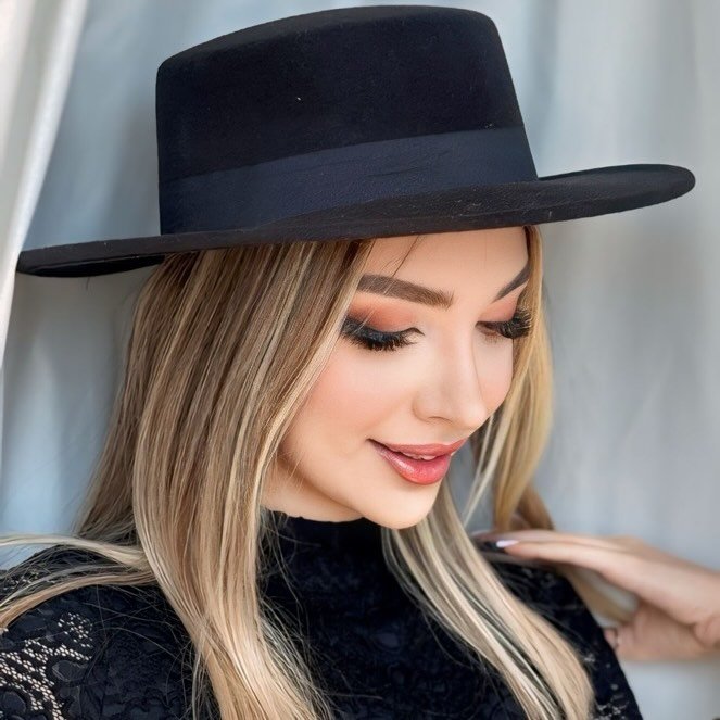 سالن زیبایی آیچین