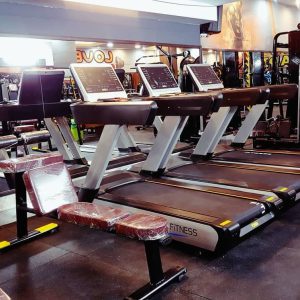 سالن ورزشی رادین