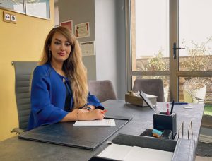 کلینیک زیبایی مه نگا