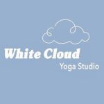 استودیو یوگا ابر سفید